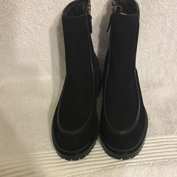 Ralph Lauren Black suede and leather Ankle Boots - Picture 3 of 10